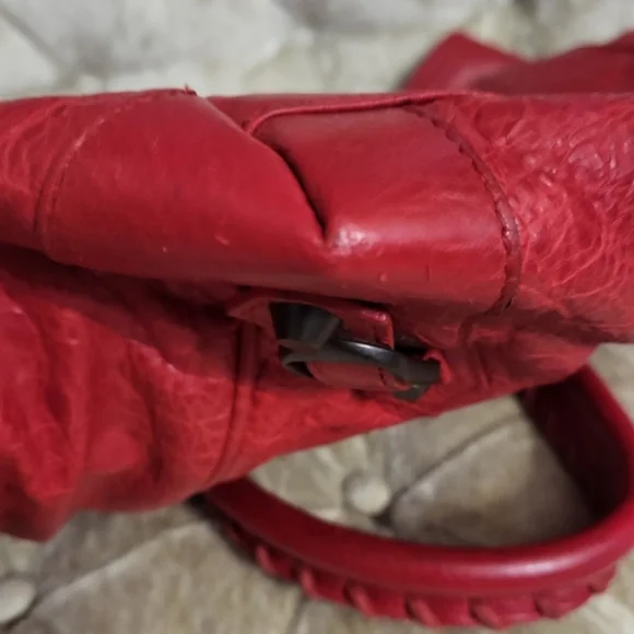 Authentic - Picture 11 of 14